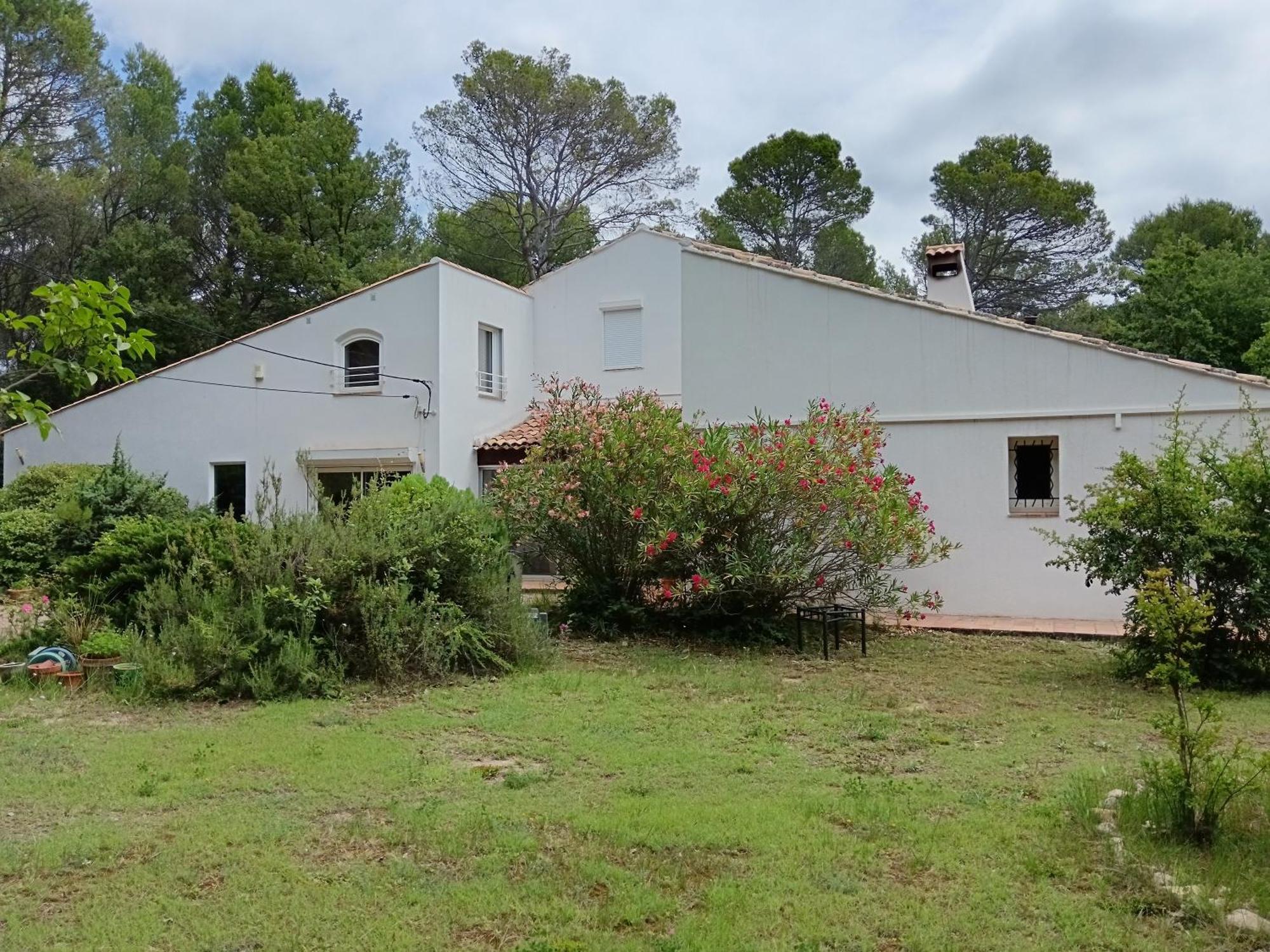 Le Clos Zinou Lambesc Exterior photo